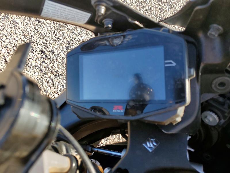 2021 Suzuki Gsx-r VIN JS1DM11H5M7100067 COPART salvage auction — SIDE, Az - Cert Of Title - Salvage, sold $6,100 on 2026-09-10 (photo 7)