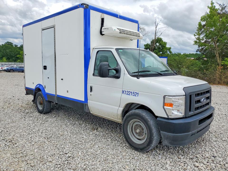 2024 Ford E-350 VIN 1FDWE3FN2RDD19448 COPART salvage auction — MINOR DENT/SCRATCHES, Oh - Certificate Of Title, sold $17,000 on 2026-07-20 (photo 4)