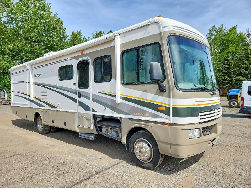 2004 Workhorse Motorhome chassis VIN 5B4MP67G143391429 — COPART salvage auction photo