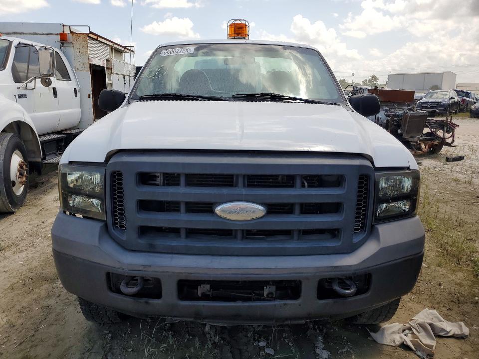 2005 Ford F-350 VIN 1FTWF31505ED06811 COPART salvage auction — MINOR DENT/SCRATCHES, VA - CERTIFICATE OF TITLE, sold $1,250 on 2026-07-02 (photo 5)