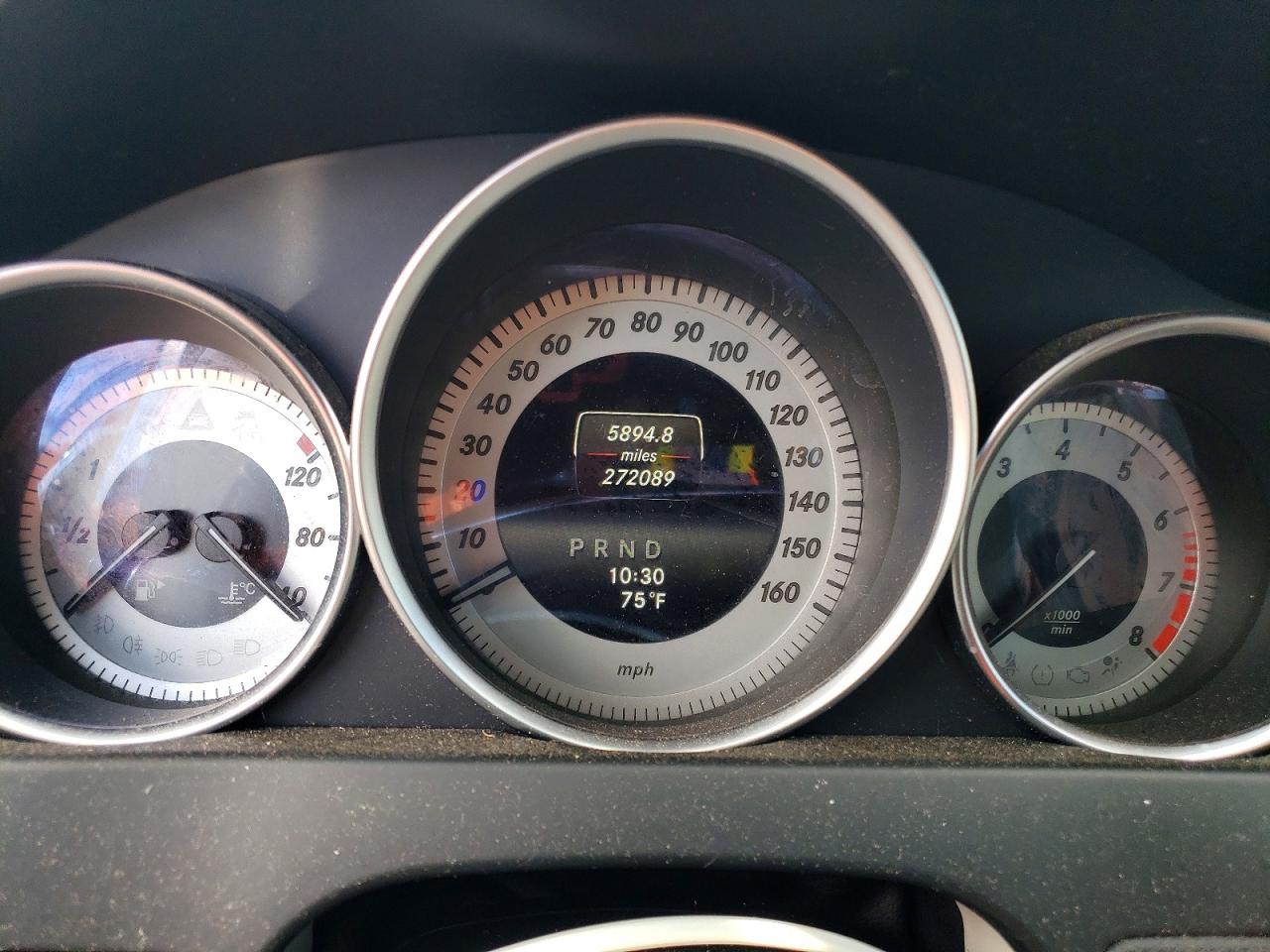 2014 Mercedes-Benz C-Class VIN WDDGF4HBXER305170 COPART salvage auction — Front End, NY - CERTIFICATE OF TITLE, sold $475 on 2026-06-30 (photo 9)