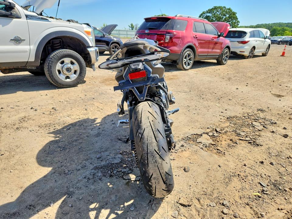 2025 Cf moto 675ss VIN LCEPEVLP6S6000753 COPART salvage auction — FRONT END, WI - CERT OF TITLE-SALVAGE VEHICLE, sold $425 on 2026-07-16 (photo 4)
