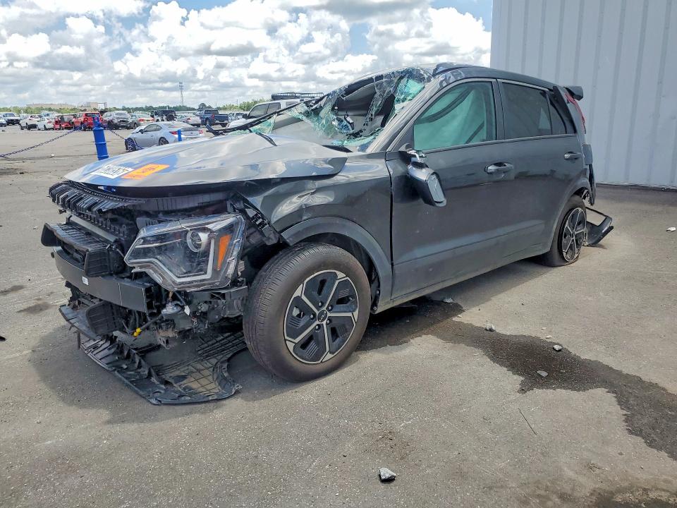 2026 Kia Niro VIN KNDCP3LEXT5356142 COPART salvage auction — ROLLOVER, Fl - Certificate Of Destruction, sold $1,500 on 2026-07-08 (photo 1)