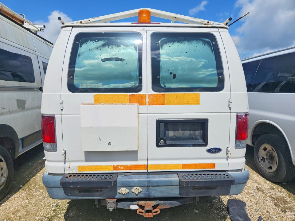 2008 Ford Econoline e350 VIN 1FTSE34L58DA26842 COPART salvage auction — MINOR DENT/SCRATCHES, LA - CERTIFICATE OF TITLE, sold $475 on 2026-07-09 (photo 6)