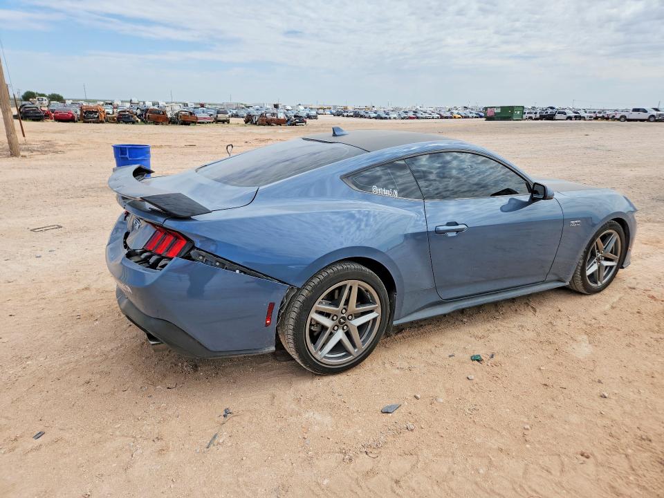 2025 Ford Mustang VIN 1FA6P8CFXS5411342 COPART salvage auction — REAR END, Nm - Cert Of Title-Salvage, sold $10,100 on 2026-07-29 (photo 3)