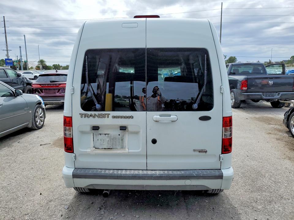 2013 Ford Transit VIN NM0KS9BN9DT147385 COPART salvage auction — FRONT END, Fl - Cert Of Title Slvg Rebuildable, sold $875 on 2026-07-31 (photo 6)