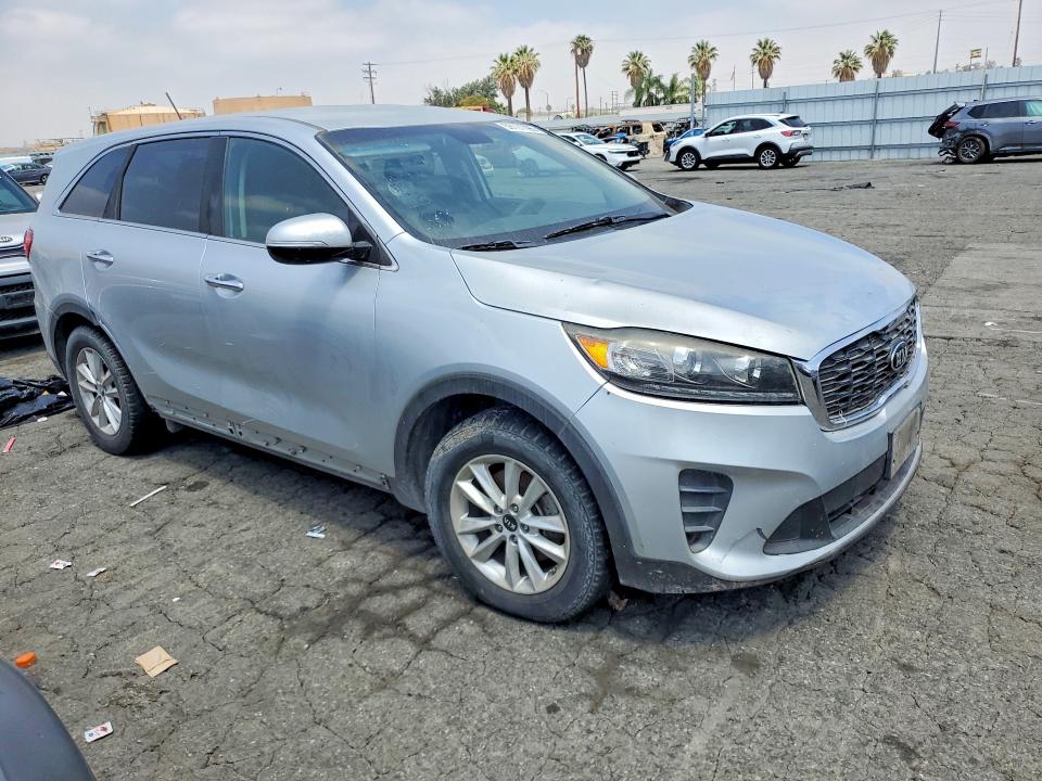 2019 Kia Sorento VIN 5XYPG4A54KG490709 COPART salvage auction — MECHANICAL, Ca - Dis/Dlr/Exp Only Clean Title, sold $1,700 on 2026-07-15 (photo 4)