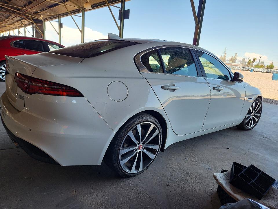 2020 Jaguar Xe VIN SAJAE4FX1LCP62937 COPART salvage auction — NORMAL WEAR, Nv - Certificate Of Title (P), sold $4,450 on 2026-07-06 (photo 3)