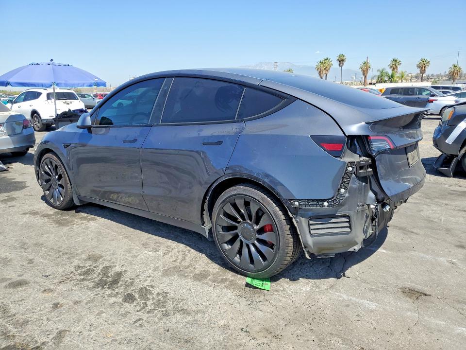 2022 Tesla Model y VIN 7SAYGDEF6NF491365 COPART salvage auction — REAR END, Ca - Salvage Certificate, sold $9,700 on 2026-07-16 (photo 2)