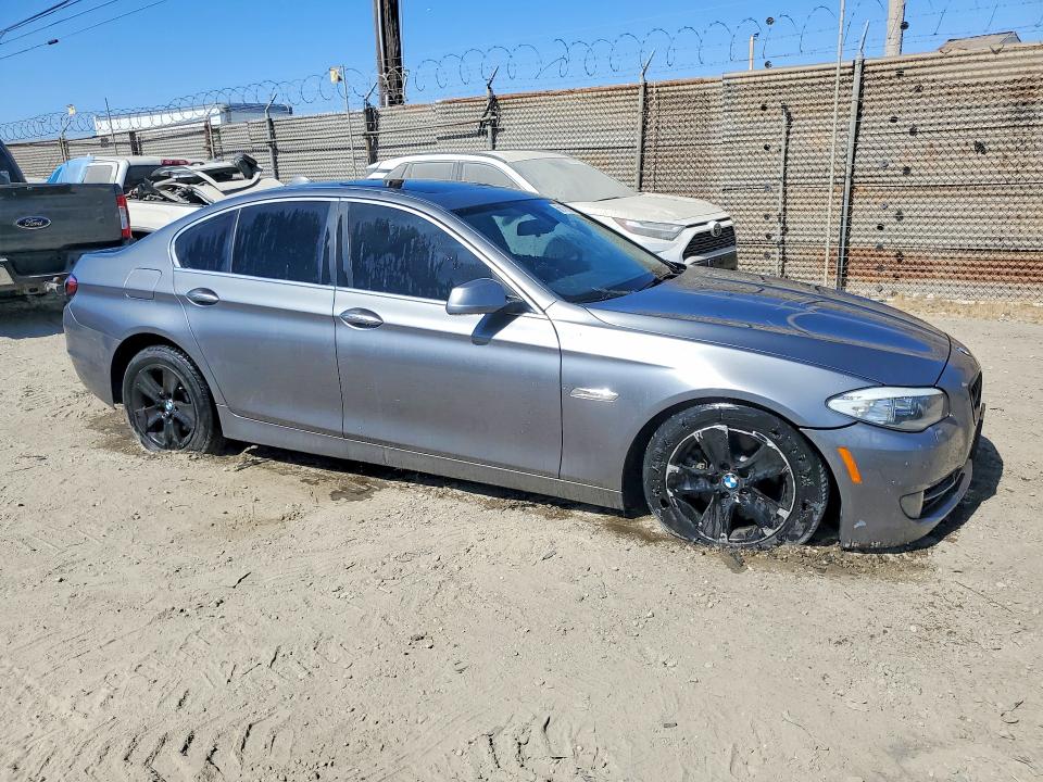 2013 BMW 5er VIN WBAXG5C55DD233382 COPART salvage auction — FRONT END, Ca - Dis/Dlr/Exp Only Lien Papers, sold $400 on 2026-07-13 (photo 4)