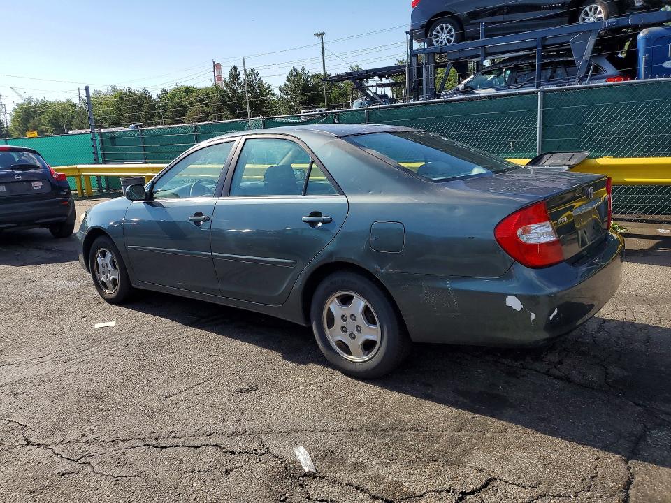 2002 Toyota Camry VIN 4T1BE32K82U504555 COPART salvage auction — FRONT END, Co - Dis/Dlr/Exp Only Clean Title, sold $275 on 2026-07-02 (photo 2)
