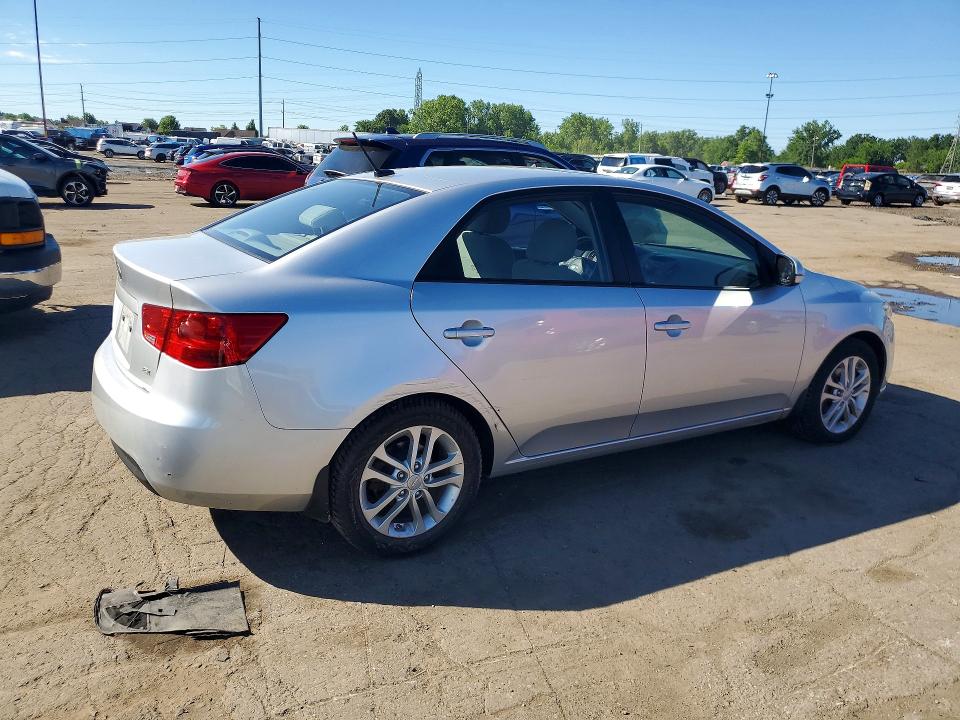 2012 Kia Forte VIN KNAFU4A26C5496237 COPART salvage auction — VANDALISM, MI - CERT OF TITLE-SALVAGE VEHICLE, sold $675 on 2026-07-24 (photo 3)
