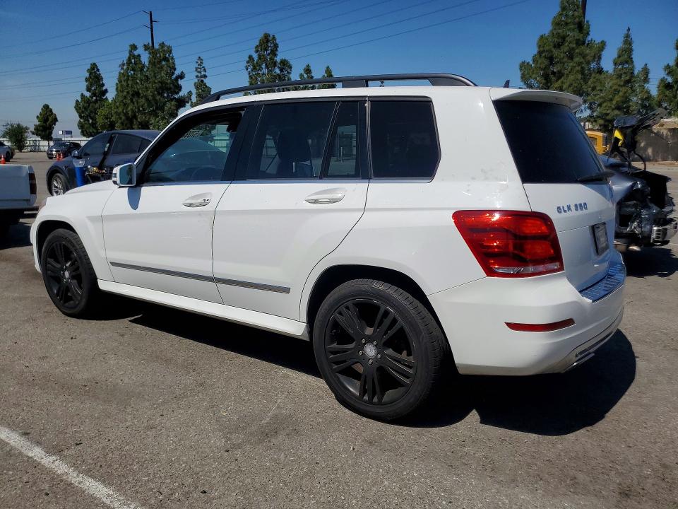 2015 Mercedes-benz Glk-klasse VIN WDCGG5HB4FG413031 COPART salvage auction — NORMAL WEAR, Ca - Dis/Dlr/Exp Only Clean Title, sold $1,950 on 2026-07-23 (photo 2)