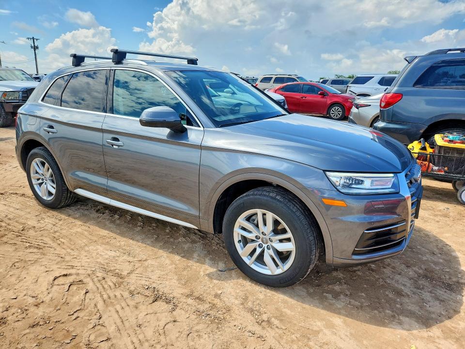 2020 Audi Q5 VIN WA1ANAFY0L2058993 COPART salvage auction — WATER/FLOOD, Tx - Salvage Title-Flood Damage, sold $7,800 on 2026-07-23 (photo 4)