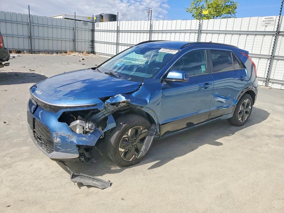 2024 Kia Niro VIN KNDCR3L19R5115933 COPART salvage auction — FRONT END, Ca - Certificate Of Title, sold $9,100 on 2026-07-06 (photo 1)