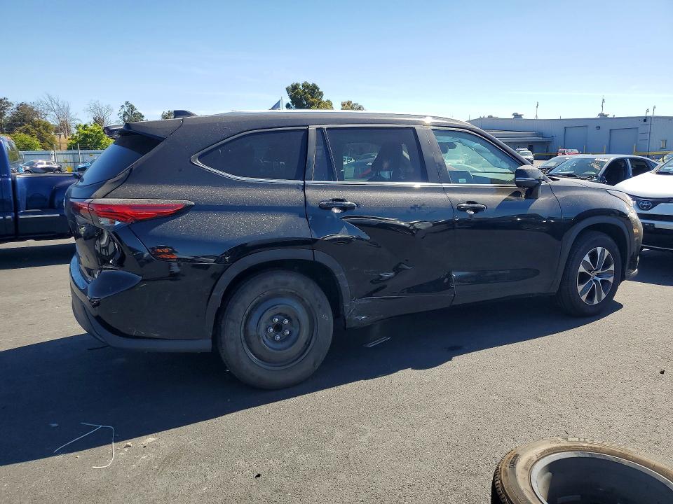 2023 Toyota Highlander VIN 5TDKDRAHXPS044486 COPART salvage auction — SIDE, Ca - Salvage Certificate, sold $16,200 on 2026-07-08 (photo 3)