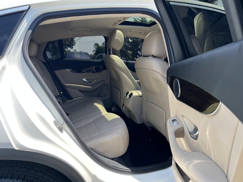 2017 Mercedes-benz Glc VIN WDC0J4KB8HF132039 COPART salvage auction — MINOR DENT/SCRATCHES, Dc - Certificate Of Title (P), sold $13,500 on 2026-07-15 (photo 6)