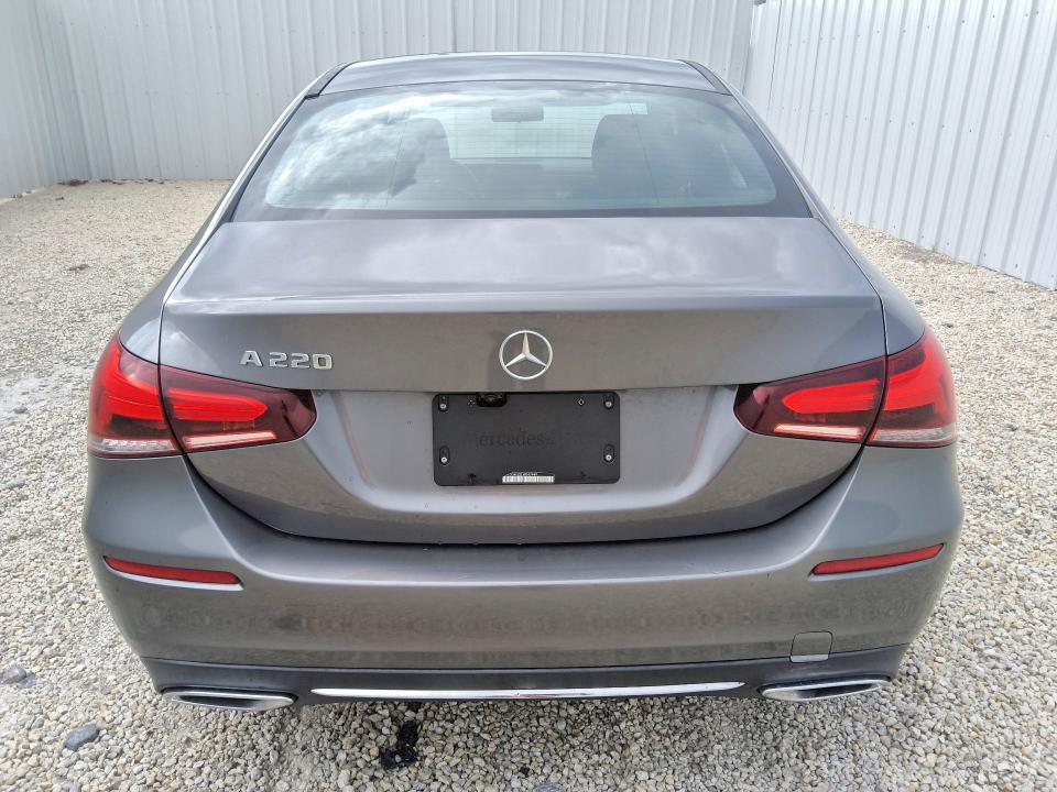 2020 Mercedes-benz A-class VIN W1K3G4EB2LW047449 COPART salvage auction — MINOR DENT/SCRATCHES, Fl - Certificate Of Title, sold $3,500 on 2026-07-28 (photo 6)