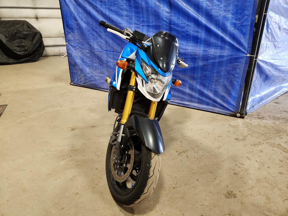 2015 Suzuki Gsx-s750 VIN JS1GR7NA0F2100802 COPART salvage auction — MINOR DENT/SCRATCHES, On - Permit No Brand - Unfit (P), sold $2,650 on 2026-07-15 (photo 2)