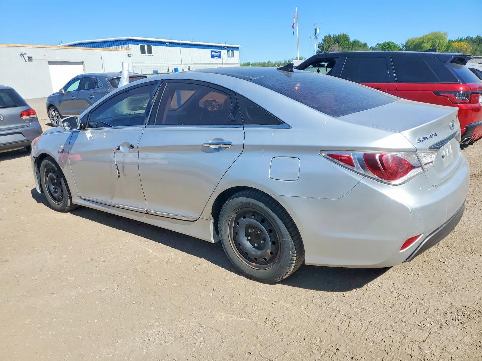 2013 Hyundai Sonata VIN KMHEC4A43DA082050 COPART salvage auction — SIDE, On - Permit No Brand - Unfit, sold $375 on 2026-07-23 (photo 2)