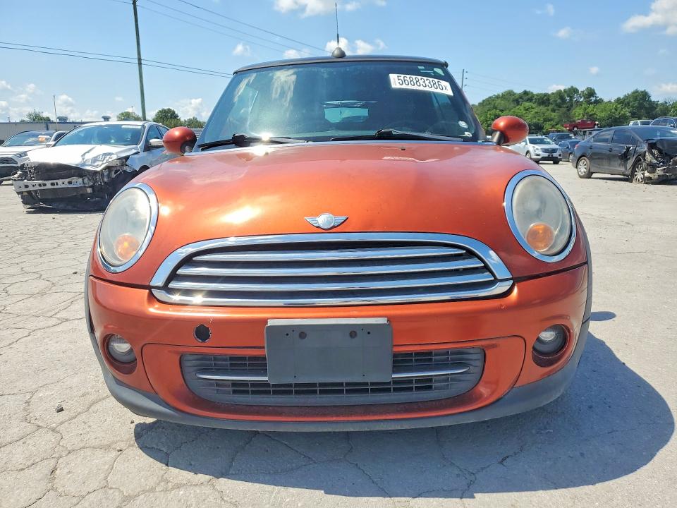 2011 Mini Cooper VIN WMWZN3C53BT133061 COPART salvage auction — NORMAL WEAR, Tn - Certificate Of Title, sold $175 on 2026-07-27 (photo 5)