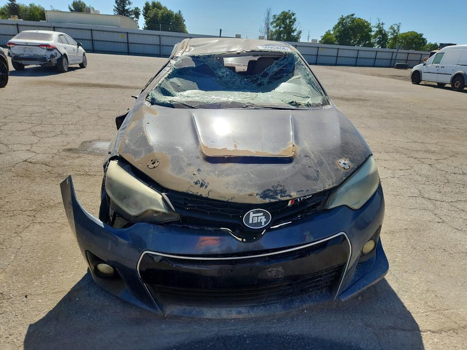 2016 Toyota Corolla VIN 5YFBURHE2GP520699 COPART salvage auction — ROLLOVER, CA - SALVAGE CERTIFICATE, sold $1,100 on 2026-07-10 (photo 5)