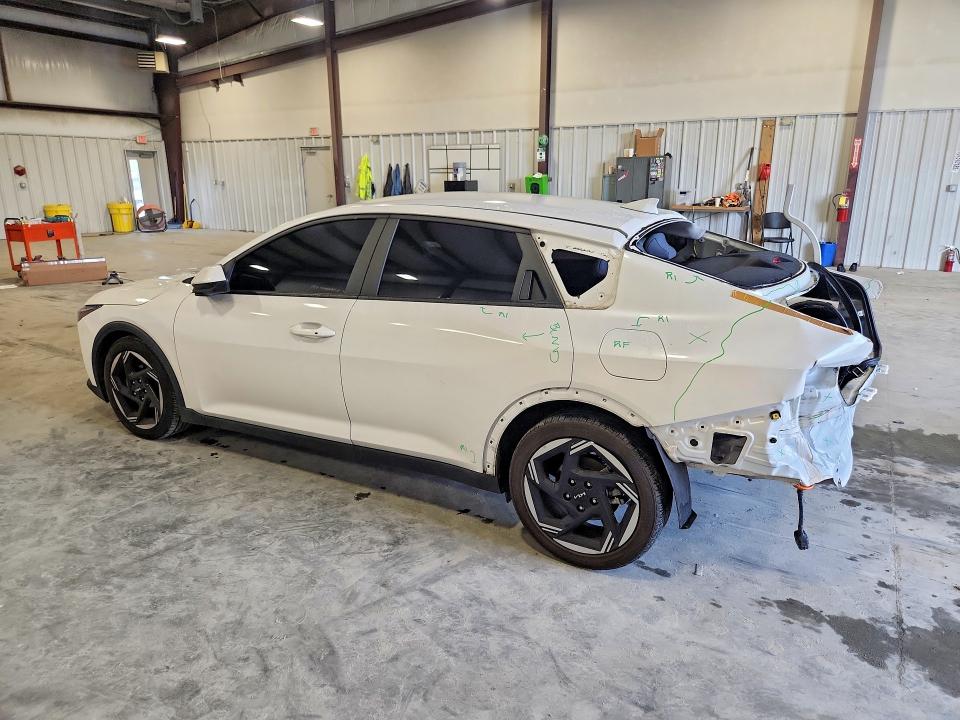 2025 Kia K4 VIN 3KPFU4DE7SE009929 COPART salvage auction — REAR END, Sc - Cert Of Title-Salvage, sold $7,100 on 2026-07-30 (photo 2)