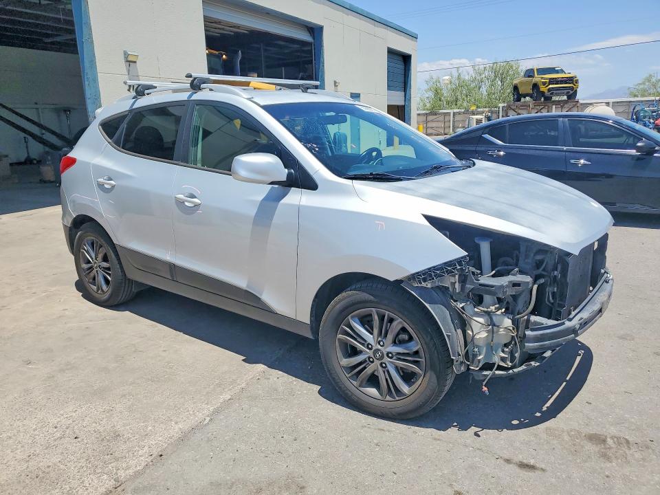 2015 Hyundai Tucson VIN KM8JUCAG7FU961696 COPART salvage auction — FRONT END, Tx - Salvage Vehicle Title, sold $1,350 on 2026-07-24 (photo 4)