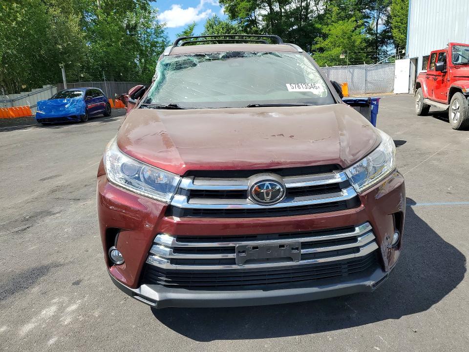 2017 Toyota VIN 5TDDZRFH7HS433879 COPART salvage auction — ROLLOVER, Or - Salvage Title Certificate, sold $6,500 on 2026-07-22 (photo 5)