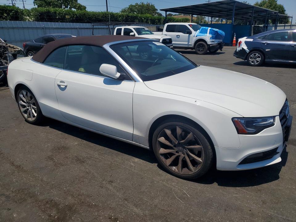 2013 Audi A5 VIN WAUJFAFH2DN014767 COPART salvage auction — MINOR DENT/SCRATCHES, Ca - Dis/Dlr/Exp Only Clean Title, sold $2,950 on 2026-07-16 (photo 4)