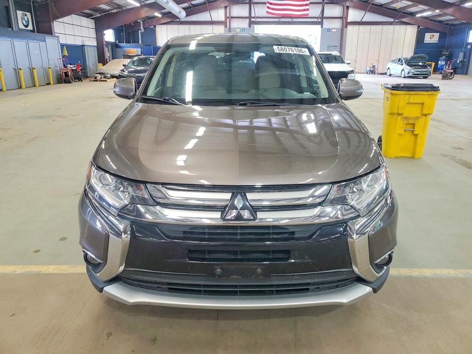 2017 Mitsubishi Outlander VIN JA4AZ3A36HZ054747 COPART salvage auction — MINOR DENT/SCRATCHES, Ny - Certificate Of Title, sold $575 on 2026-07-09 (photo 5)