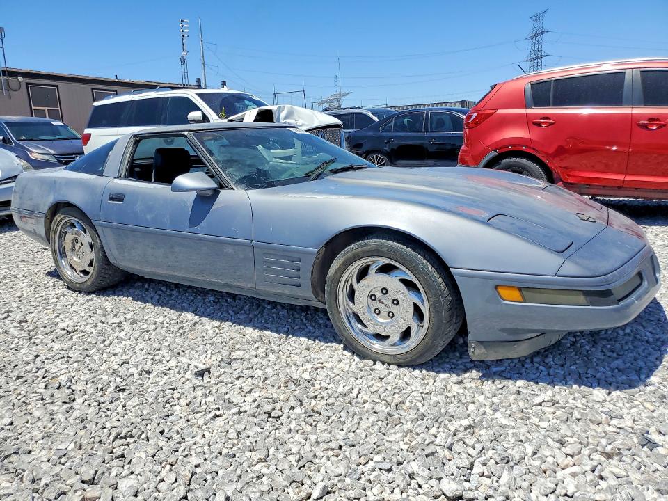 1991 Chevrolet Corvette VIN 1G1YY2382M5104810 COPART salvage auction — ENGINE BURN, Nv - Salvage Title, sold $675 on 2026-07-08 (photo 4)