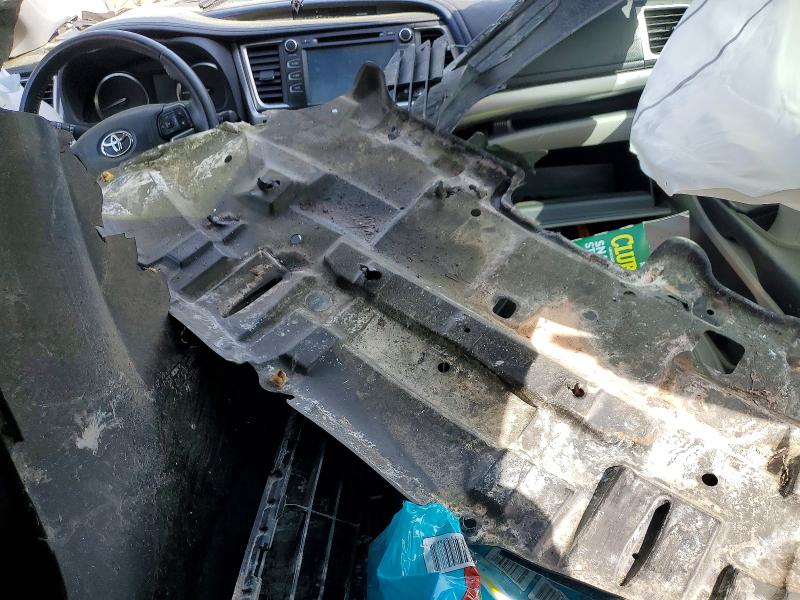 2016 Toyota Highlander VIN 5TDJKRFH2GS303773 COPART salvage auction — ROLLOVER, Ma - Cert Of Title-Reconstrctd Coll, sold $1,200 on 2026-07-27 (photo 8)