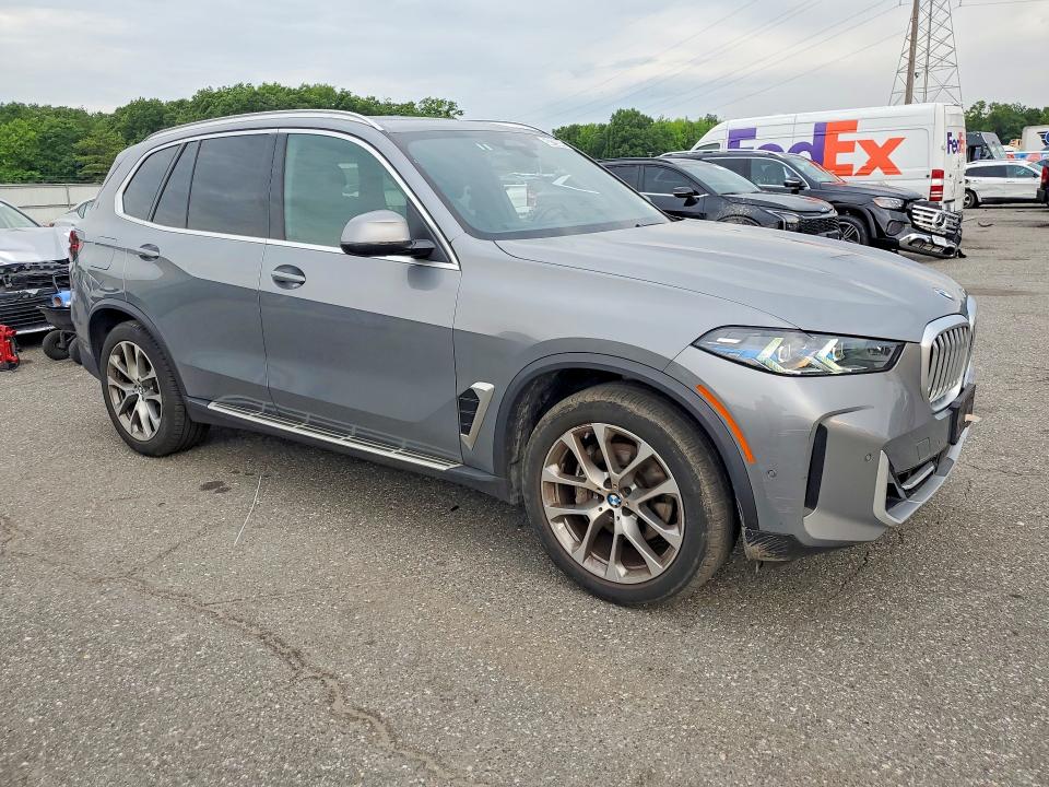 2025 BMW X5 VIN 5UX23EU00S9Z25687 COPART salvage auction — SIDE, Ct - Clean Title, sold $39,250 on 2026-07-13 (photo 4)