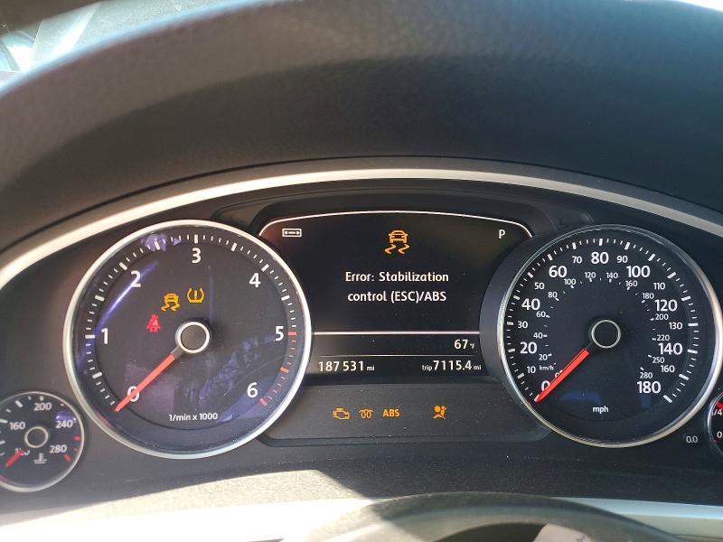 2013 Volkswagen Touareg VIN WVGEP9BP7DD007568 COPART salvage auction — FRONT END, Ct - Cert Of Title-Salvage, sold $425 on 2026-07-07 (photo 9)