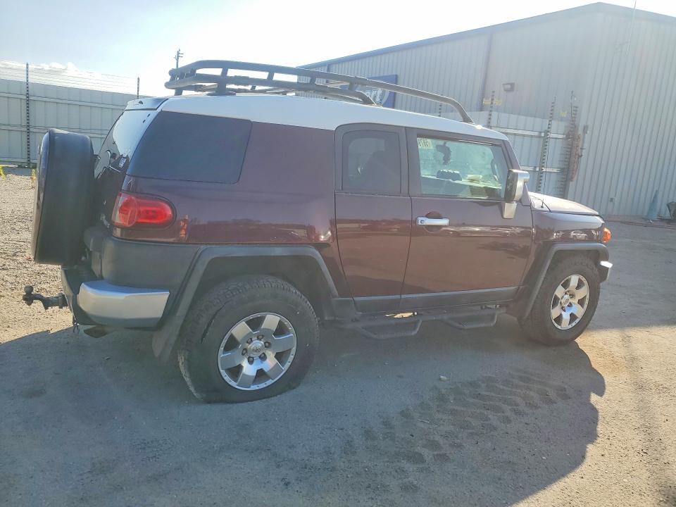 2007 Toyota Fj cruiser VIN JTEZU11F370016509 COPART salvage auction — FRONT END, Sc - Cert Of Title-Salvage, sold $200 on 2026-07-29 (photo 3)