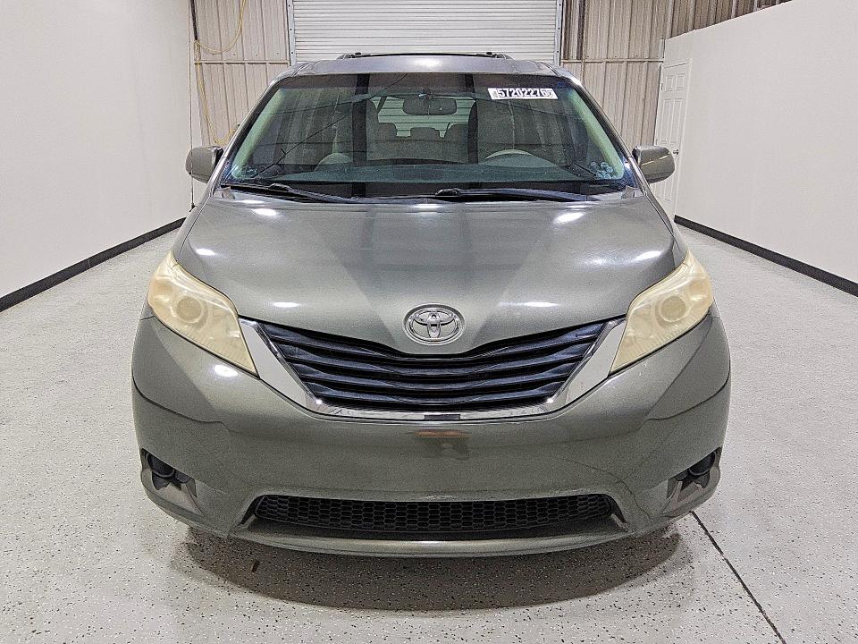 2011 Toyota Sienna VIN 5TDKK3DC4BS103012 COPART salvage auction — MECHANICAL, FL - CERTIFICATE OF TITLE, sold $1,800 on 2026-07-16 (photo 5)