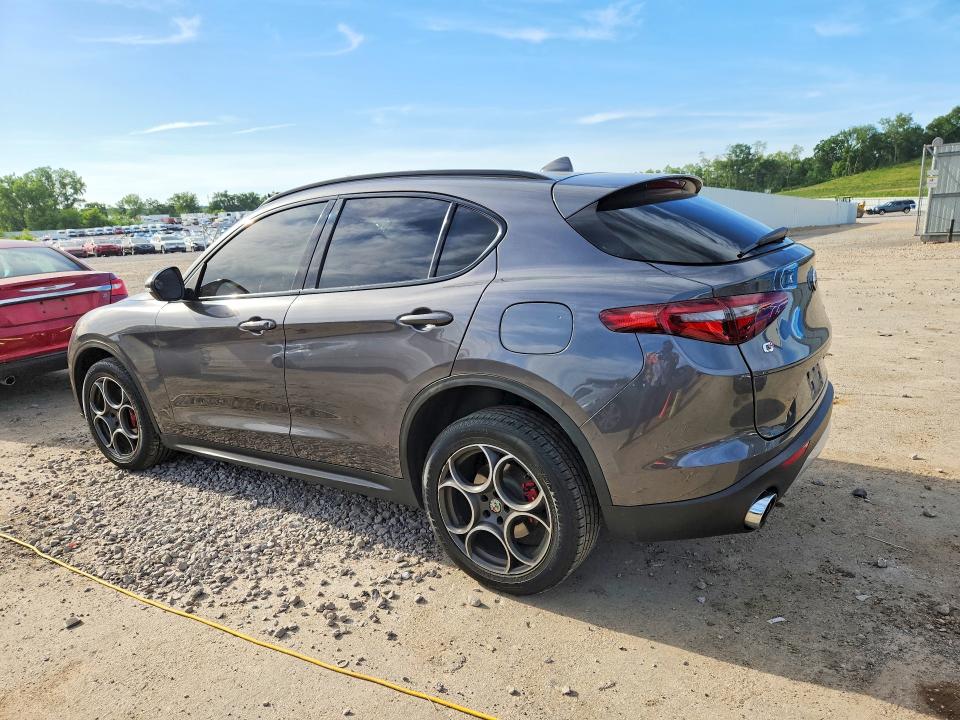 2018 Alfa romeo Stelvio VIN ZASFAKPN4J7B86162 COPART salvage auction — HAIL, Id - Salvage Certificate Of Title, sold $5,900 on 2026-08-18 (photo 2)