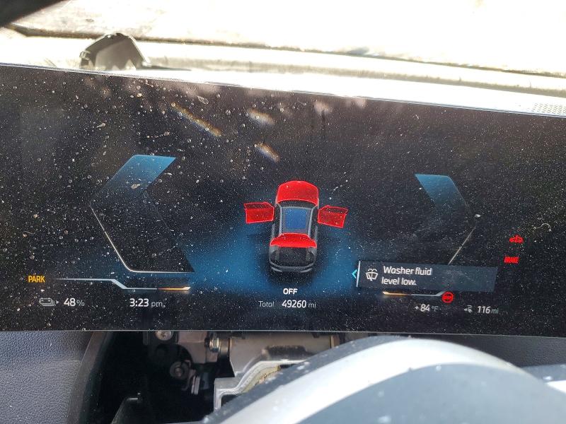 2024 BMW Ix VIN WB523CF08RCP23479 COPART salvage auction — ROLLOVER, Az - Cert Of Title- Non Repair, sold $3,700 on 2026-09-03 (photo 9)