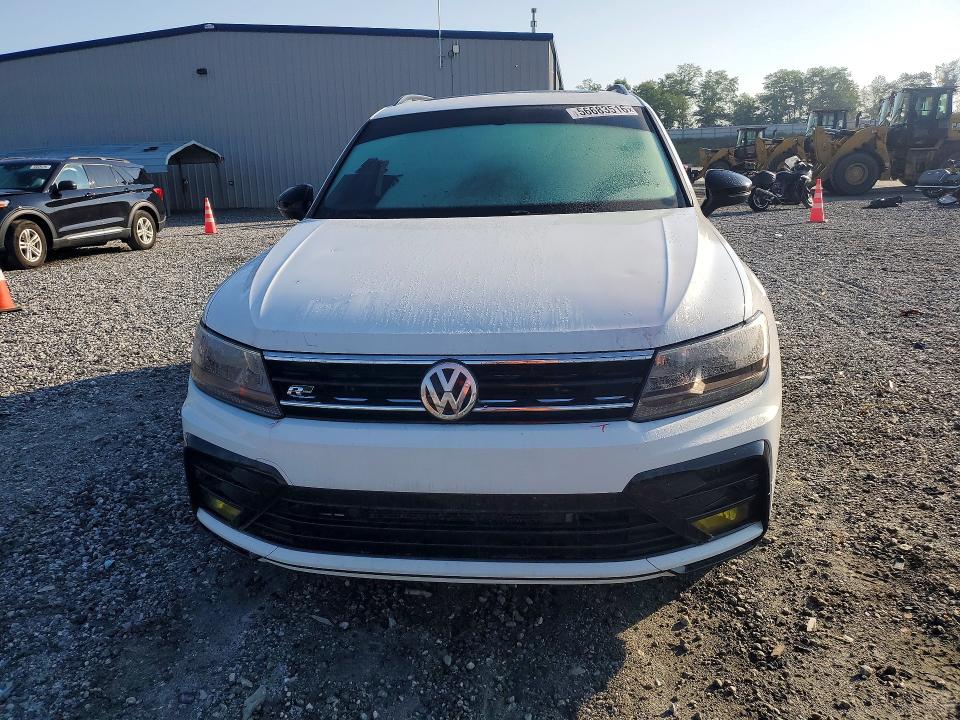 2021 Volkswagen Tiguan VIN 3VV3B7AX2MM031363 COPART salvage auction — SIDE, SC - CERT OF TITLE-SALVAGE, sold $4,300 on 2026-07-19 (photo 5)
