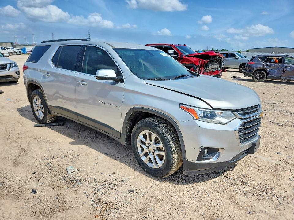 2019 Chevrolet Traverse VIN 1GNEVGKW2KJ272331 COPART salvage auction — MINOR DENT/SCRATCHES, Tx - Certificate Of Title, sold $2,250 on 2026-07-02 (photo 4)