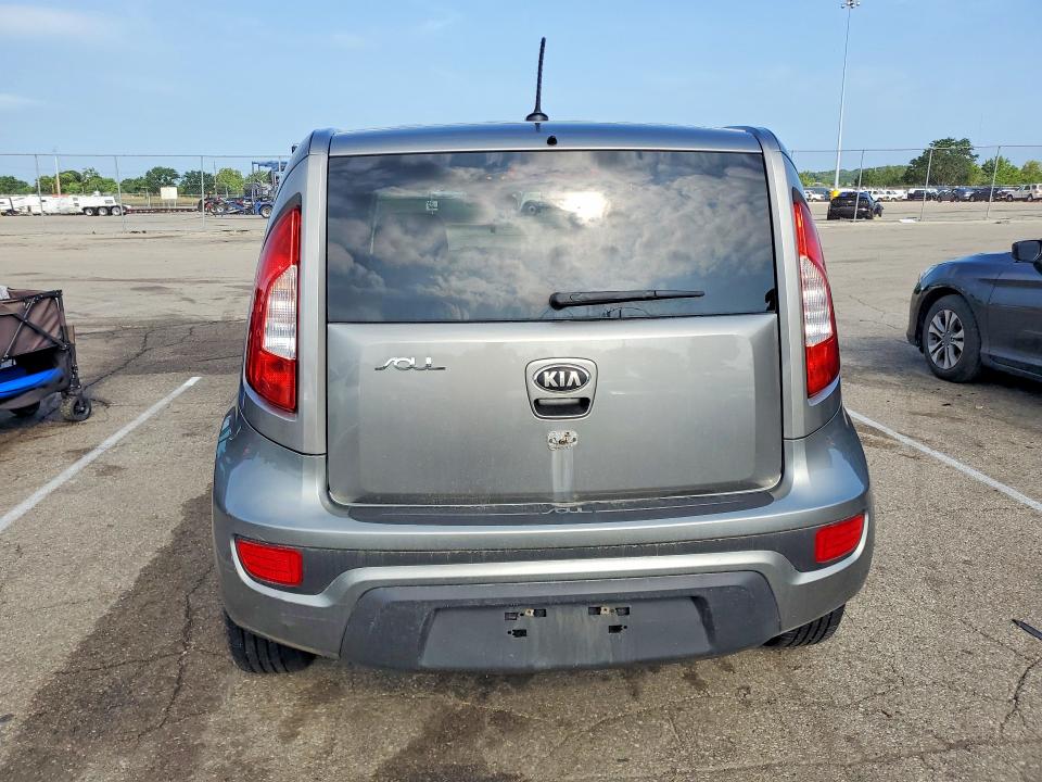 2013 Kia Soul VIN KNDJT2A62D7545706 COPART salvage auction — SIDE, Oh - Cert Of Title-Salvage, sold $90 on 2026-07-15 (photo 6)