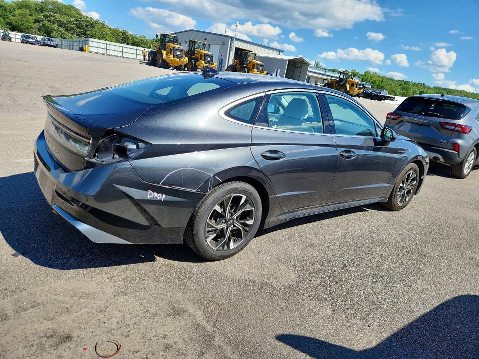 2024 Hyundai Sonata VIN KMHL64JA9RA411863 COPART salvage auction — REAR END, Fl - Certificate Of Title, sold $13,500 on 2026-07-13 (photo 3)