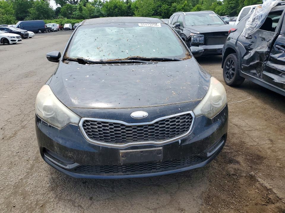 2014 Kia Forte VIN KNAFX4A65E5077759 COPART salvage auction — MINOR DENT/SCRATCHES, CT - CERTIFICATE OF TITLE, sold $575 on 2026-07-10 (photo 5)