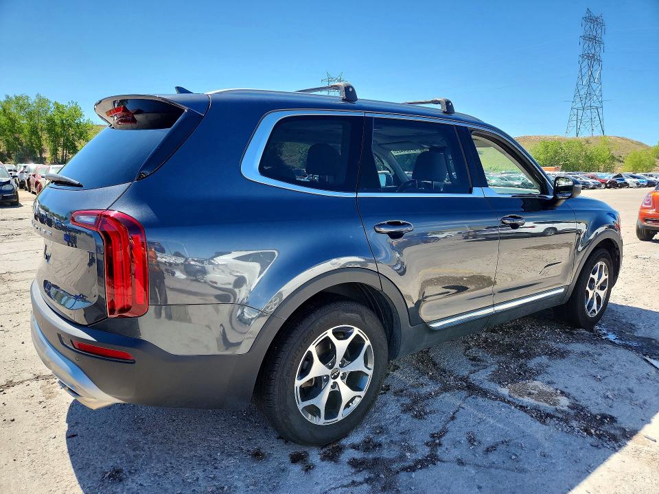2022 Kia Telluride VIN 5XYP34HC5NG239654 COPART salvage auction — SIDE, Co - Public - Salvage Title, sold $8,500 on 2026-07-27 (photo 3)