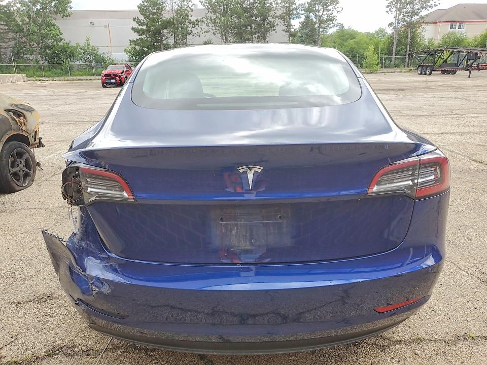2022 Tesla Model 3 VIN 5YJ3E1EA0NF371576 COPART salvage auction — REAR END, IL - SALVAGE CERTIFICATE, sold $5,200 on 2026-07-27 (photo 6)