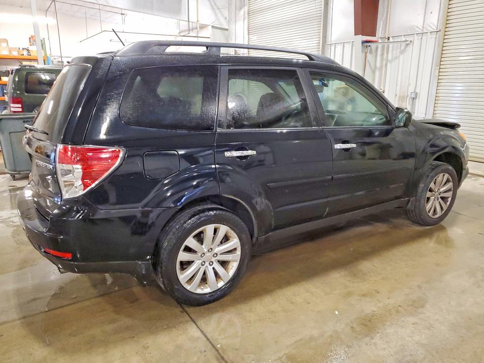2012 Subaru Forester VIN JF2SHBEC4CH436647 COPART salvage auction — FRONT END, Mn - Cert Of Title-Prior Salvage, sold $975 on 2026-07-20 (photo 3)