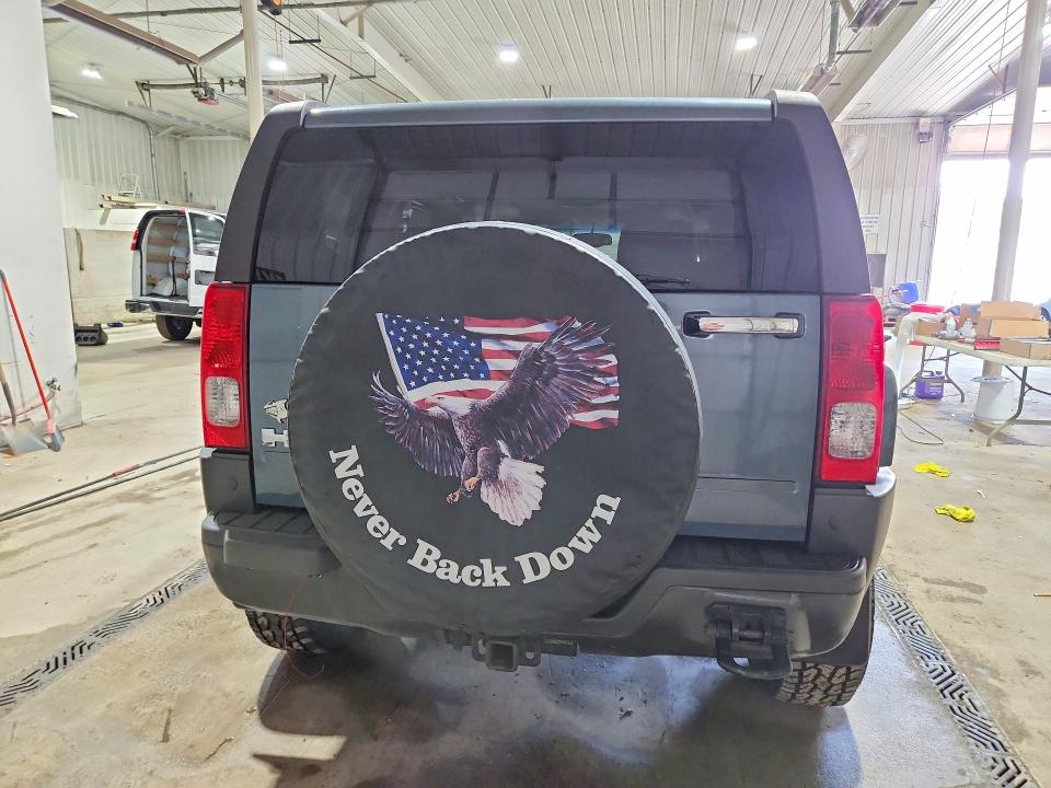 2006 Hummer H3 VIN 5GTDN136568179325 COPART salvage auction — INTERIOR BURN, PA - CERTIFICATE OF SALVAGE, sold $1,150 on 2026-07-02 (photo 6)