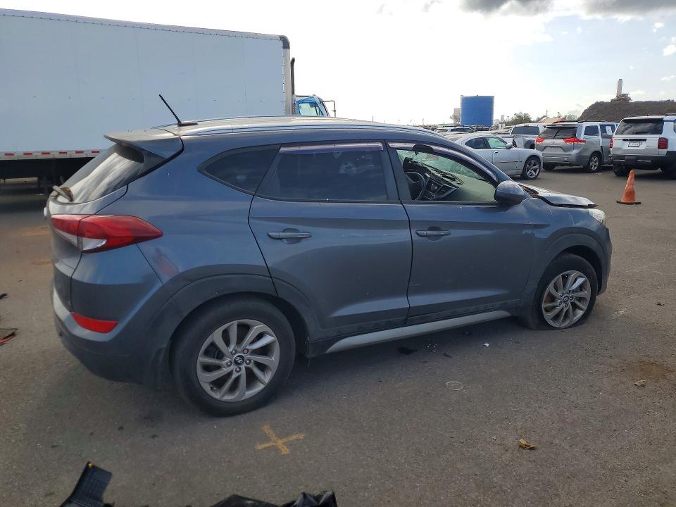 2017 Hyundai Tucson VIN KM8J33A47HU343516 COPART salvage auction — SIDE, HI - BILL OF SALE - PARTS ONLY, sold $400 on 2026-07-27 (photo 3)