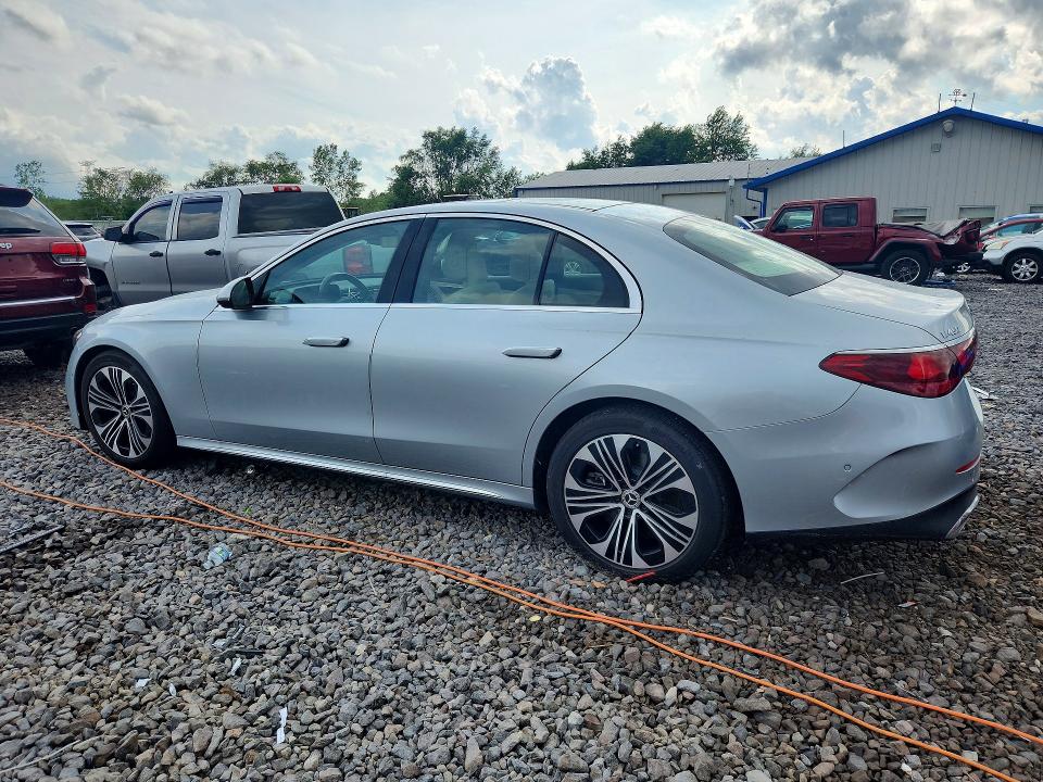 2025 Mercedes-benz VIN W1KLF6BB4SA102398 COPART salvage auction — WATER/FLOOD, Il - Salvage Cert-Flood, sold $33,750 on 2026-07-27 (photo 2)